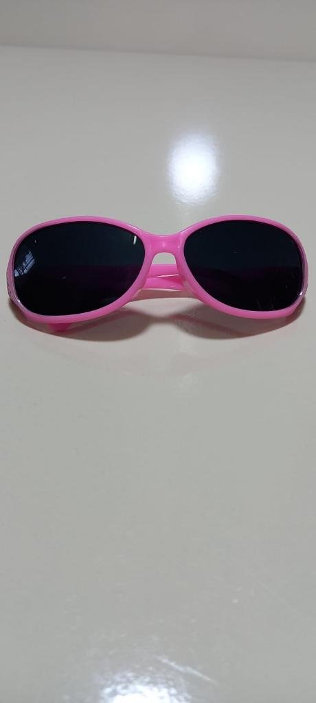 PEMBE TAŞ DETAYLI KIZ ÇOCUK GÜNEŞ GÖZLÜĞÜ ÇERÇEVE GENİŞLİĞİ 12 CM PEMBE