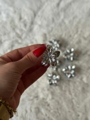 akrilik parlak gri 6 lı lotus madal toka küçük set