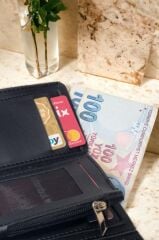 Kadın Yumuşak Derili Çıtçıtlı Ve Fermuarlı Şık Siyah Cüzdan Kartlık Aksesuar