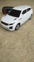 Plastik Tekli Range Rover 2 Fonksiyonlu İleri Geri Pilli Uzaktan Kumandalı Oyuncakları Araba BEYAZ