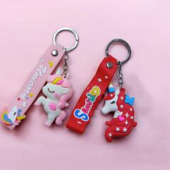 DZC KUZENLER AVM PONY Karikatür Anime Figür PVC Bebek Anahtarlık Çanta Anahtarlık Süsü 2 adet