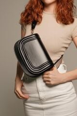 Kadın Siyah Ayarlanabilir Çapraz Kolon Askılı Mat Deri Omuz Çantası