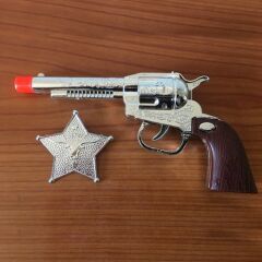 DZC KUZENLER AVM KOVBOY TABANCA ROZETLİ PİLLİ  BÜYÜK BOY 31CM