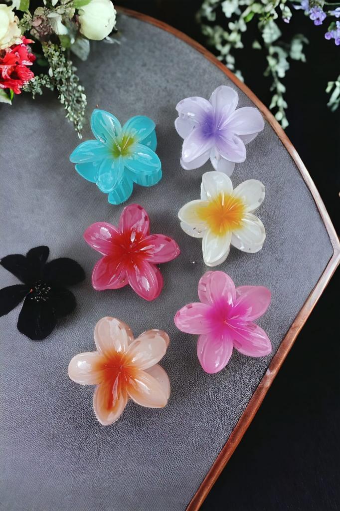 6'lı Rengarenk Lotus Çiçeği Mandal Toka 8 Cm M BEDEN