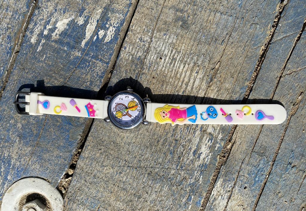 DZC KUZENLER AVM Bebek Desenli Silikon Kordon Kız Çocuk Saati